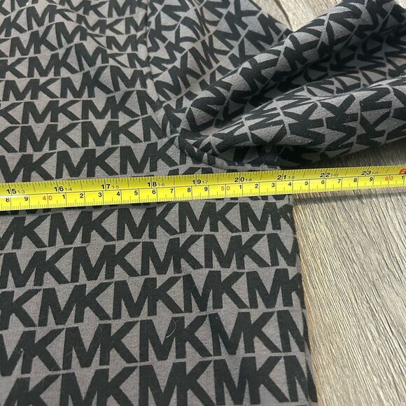 Michael Kors Women’s Pullover Sweater Size Large MK Logo Crew Neck Knit Black - Picture 4 of 7